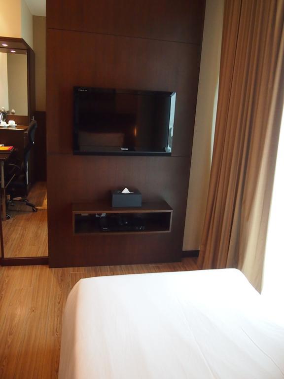 Roomz Hotel Seria Exteriör bild