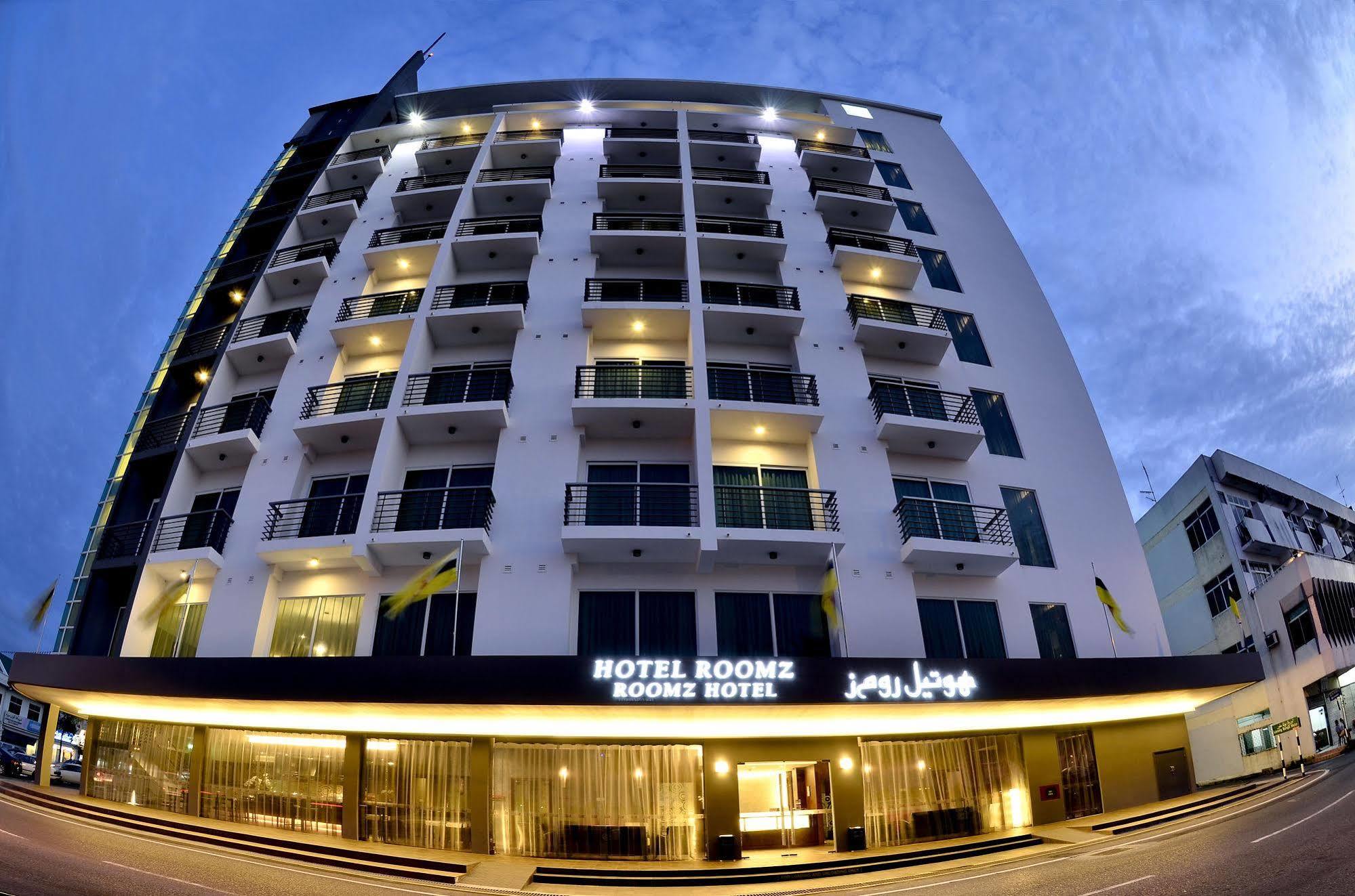 Roomz Hotel Seria Exteriör bild